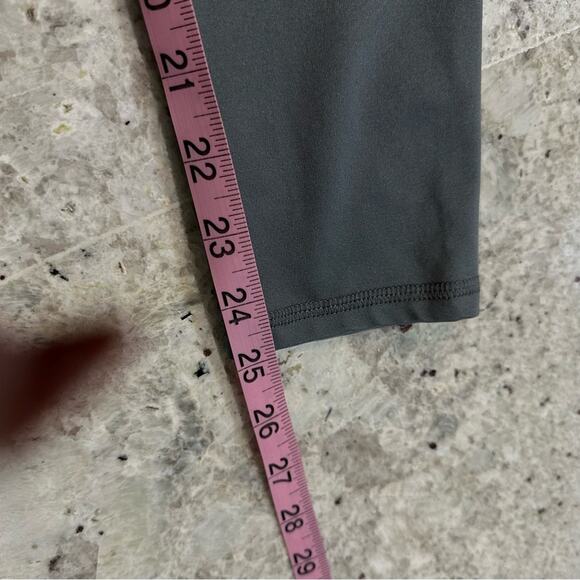 Fabletics leggings, gray no size see measurements looks like a small - Picture 7 of 11